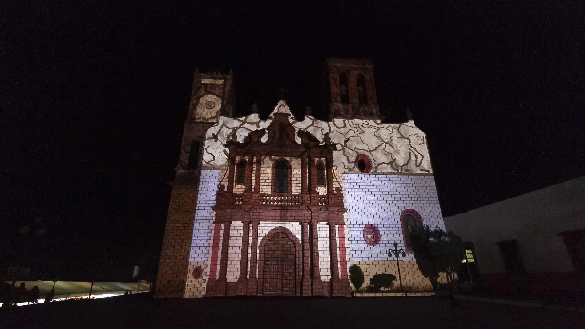 Bellas proyecciones se plasmarán en el video mapping.  foto César Ortiz.